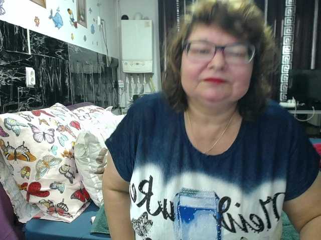 SweetMommaX live cam on BongaCams