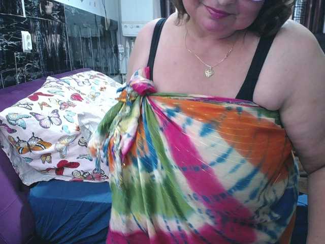 SweetMommaX live cam on BongaCams