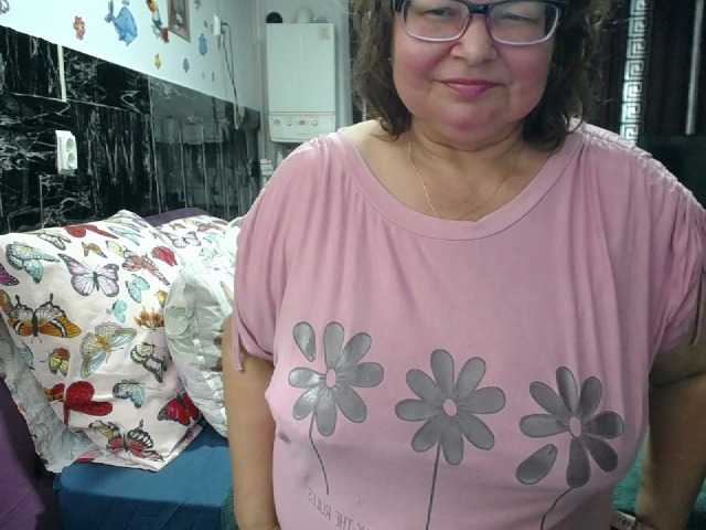 SweetMommaX live cam preview