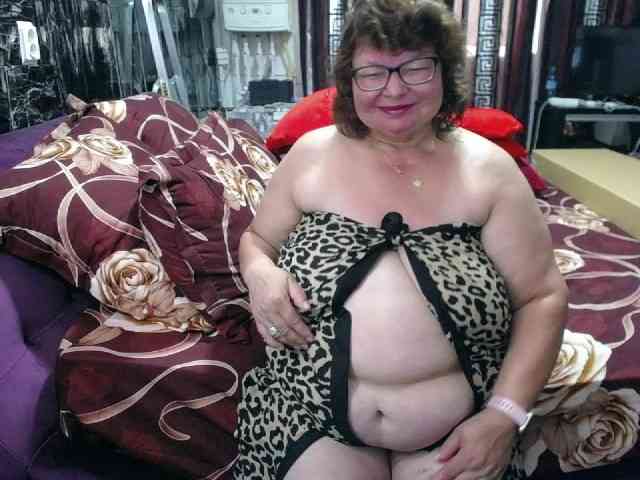SweetMommaX webcam