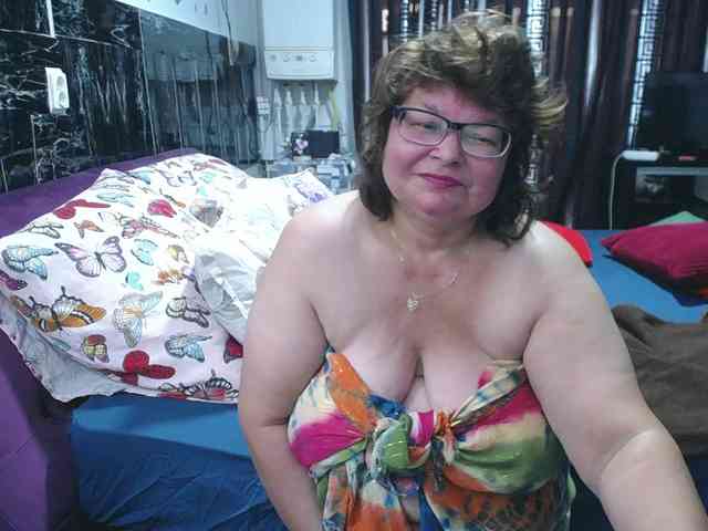 SweetMommaX webcam