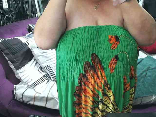 SweetMommaX webcam