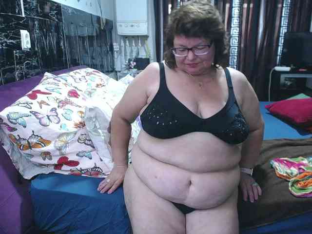SweetMommaX webcam