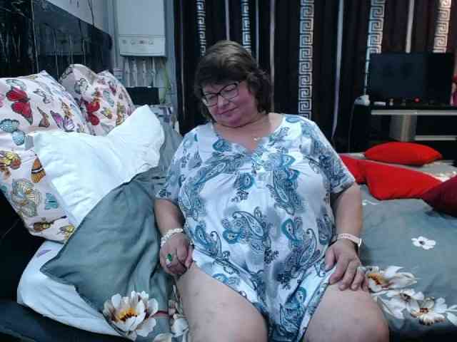 SweetMommaX webcam