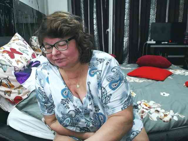 SweetMommaX webcam