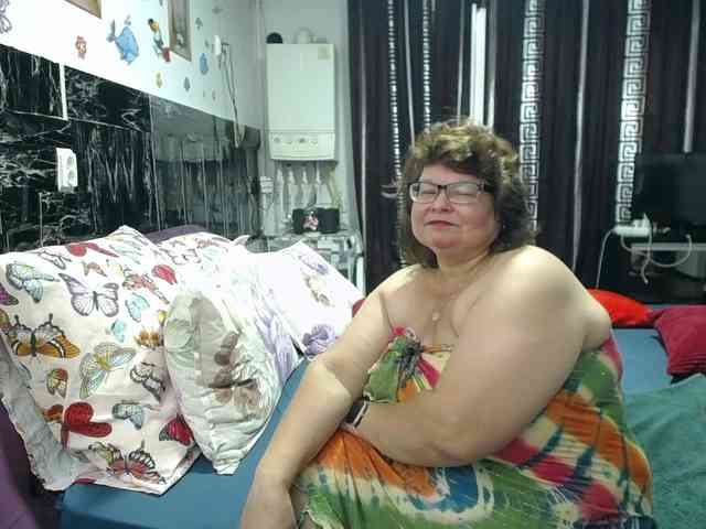 SweetMommaX webcam