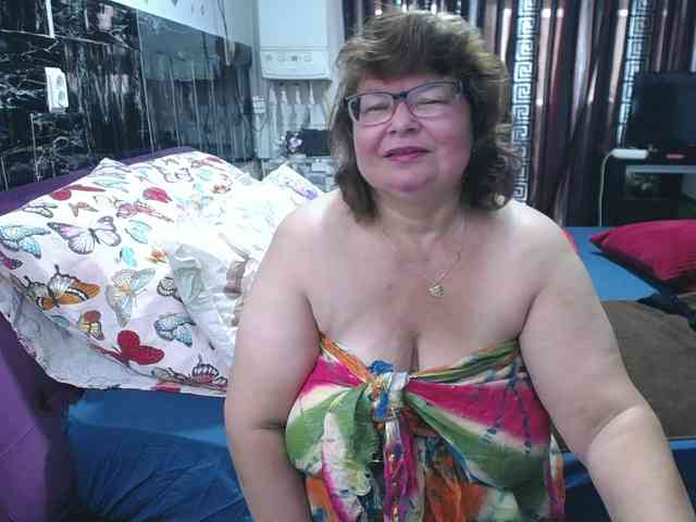 SweetMommaX webcam