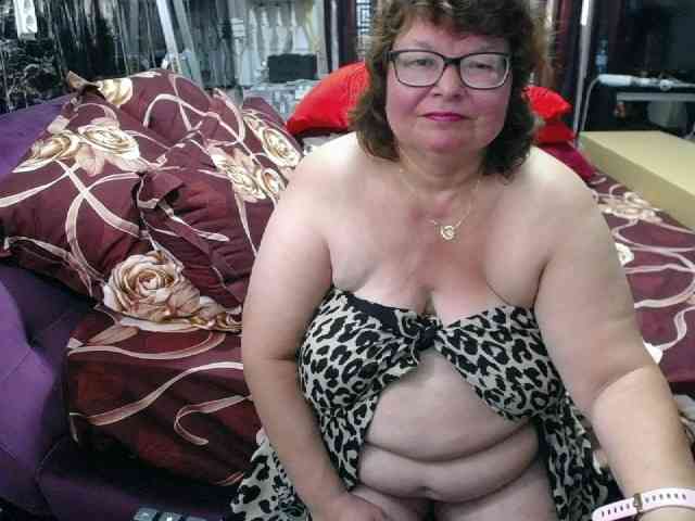 SweetMommaX webcam