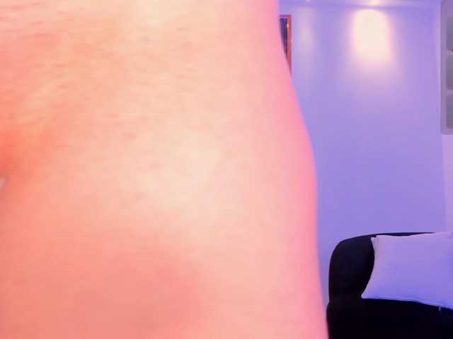 SophieBarnett live cam on BongaCams
