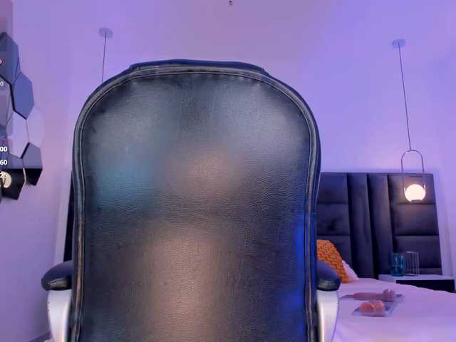 SophieBarnett live cam on BongaCams