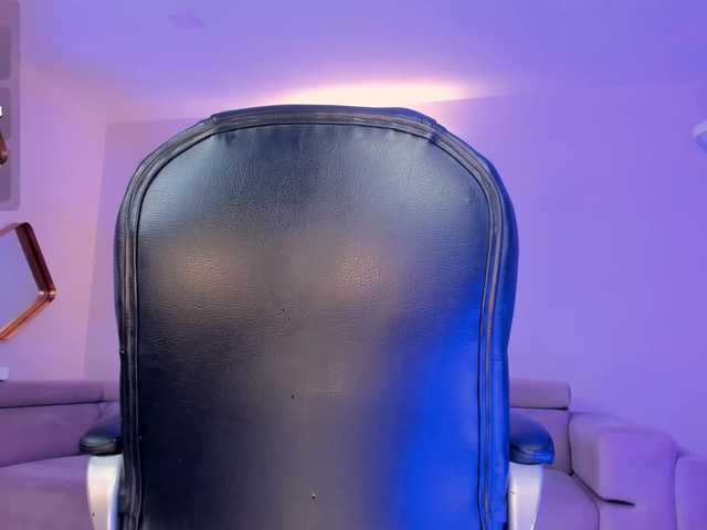 SophieBarnett's BongaCams show and profile