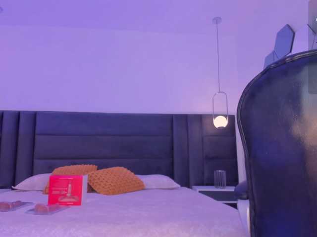 SophieBarnett live cam on BongaCams
