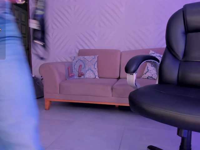 SophieBarnett's BongaCams show and profile