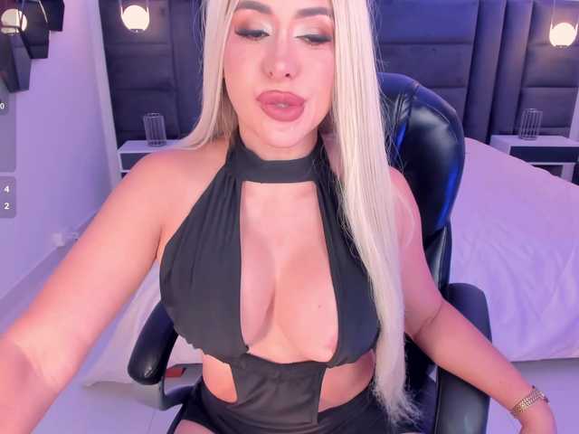 SophieBarnett live cam on BongaCams