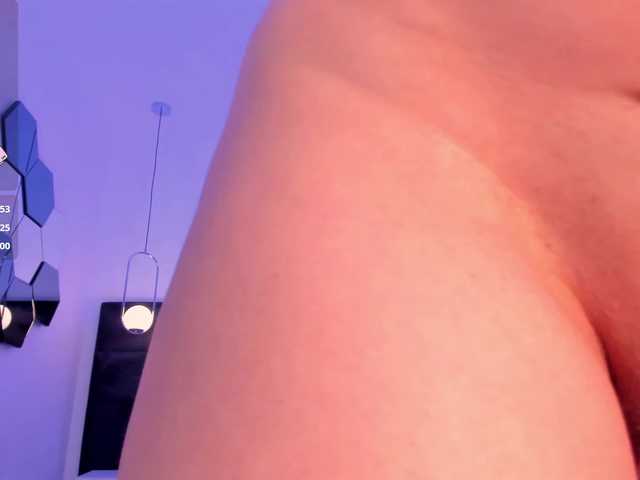 SophieBarnett live cam on BongaCams
