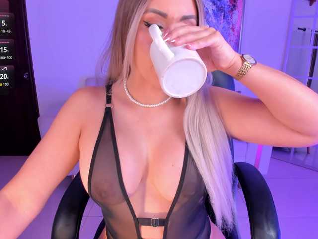 SophieBarnett live cam on BongaCams