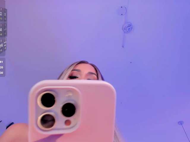 SophieBarnett live cam on BongaCams
