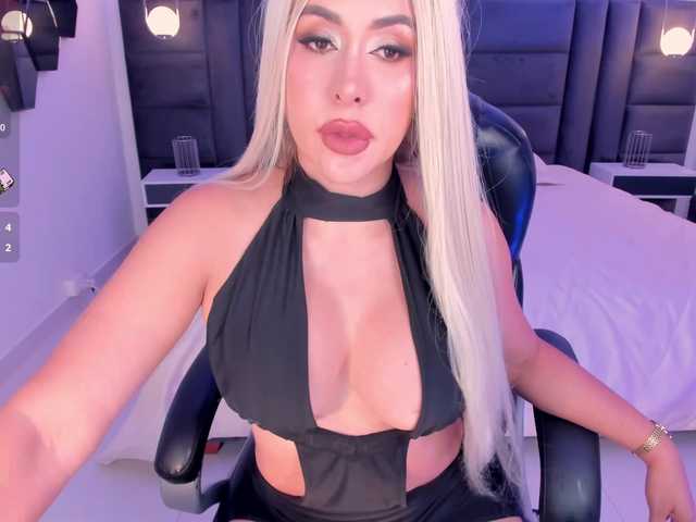 SophieBarnett live cam on BongaCams