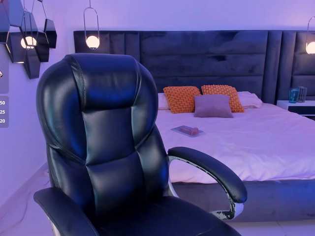 SophieBarnett live cam on BongaCams