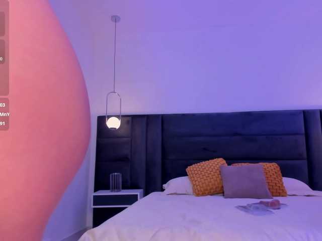 SophieBarnett live cam on BongaCams