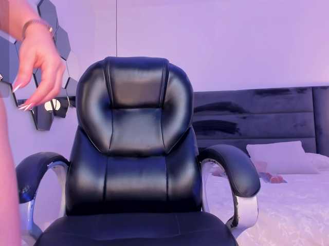 SophieBarnett live cam on BongaCams