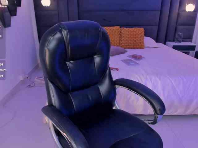 SophieBarnett webcam