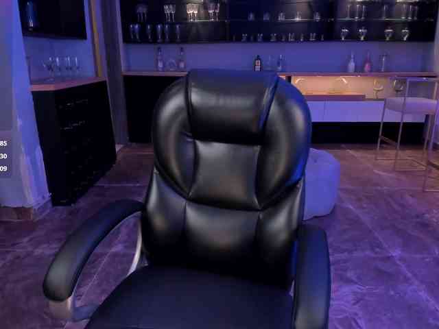 SophieBarnett webcam