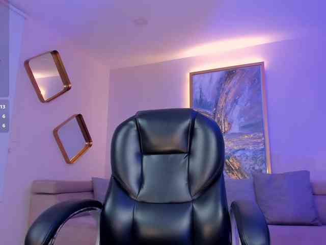 SophieBarnett webcam