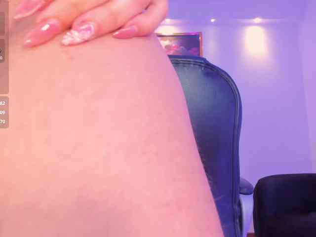 SophieBarnett webcam