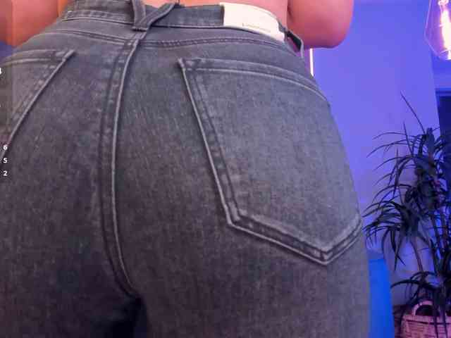 SophieBarnett Live Webcam on BongaCams