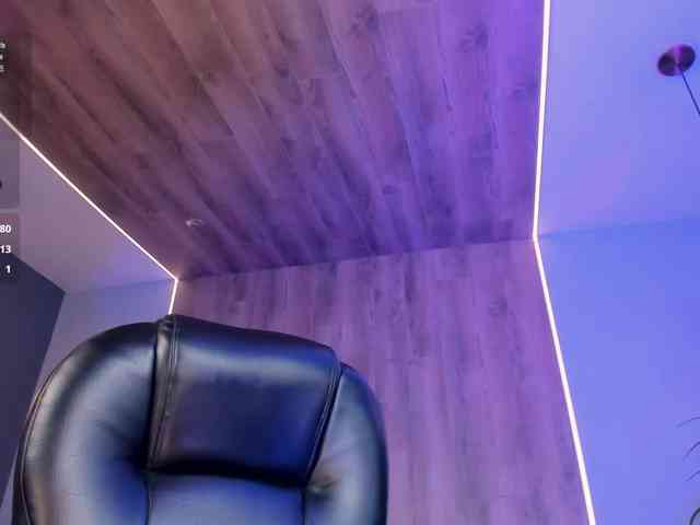 SophieBarnett webcam