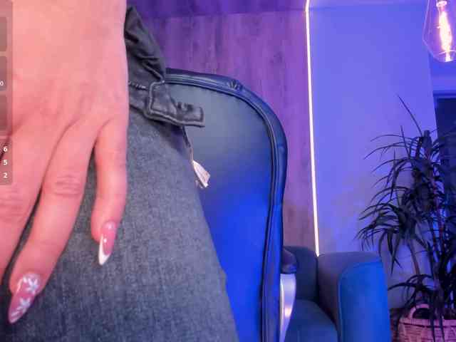 SophieBarnett Live Webcam on BongaCams