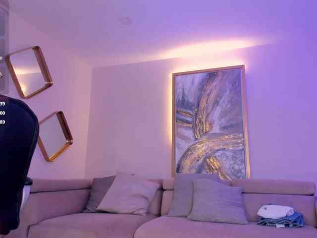 SophieBarnett webcam