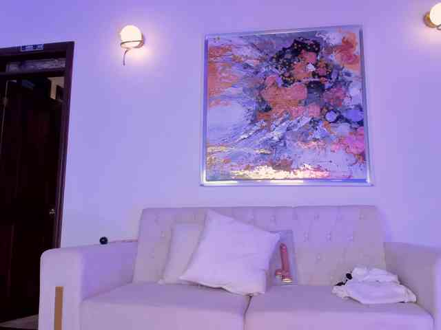 sophiebarnett's live room