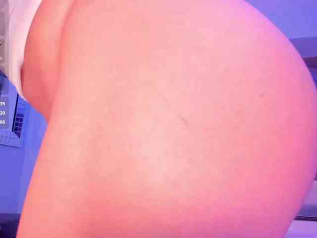 SophieBarnett Live Webcam on BongaCams