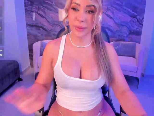 SophieBarnett Live Webcam on BongaCams