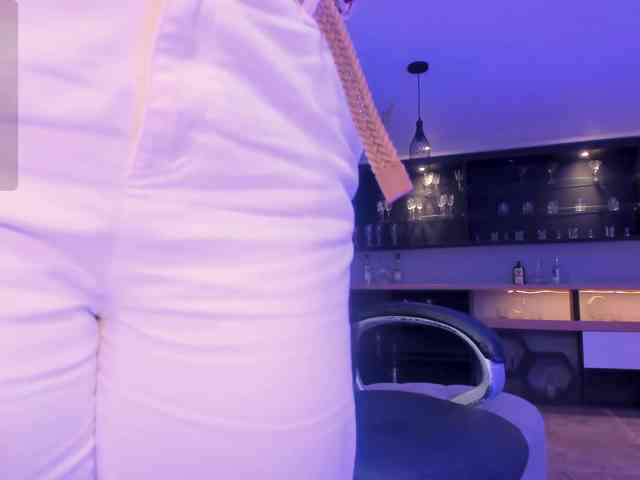 SophieBarnett webcam
