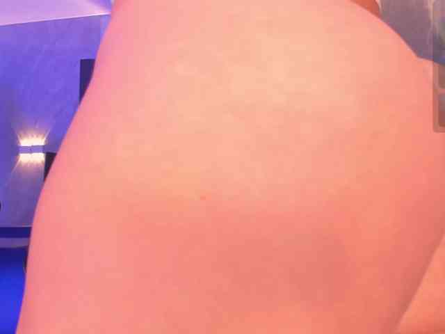 SophieBarnett webcam