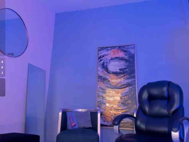 SophieBarnett webcam