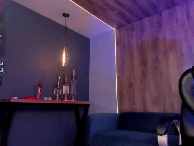 SophieBarnett webcam