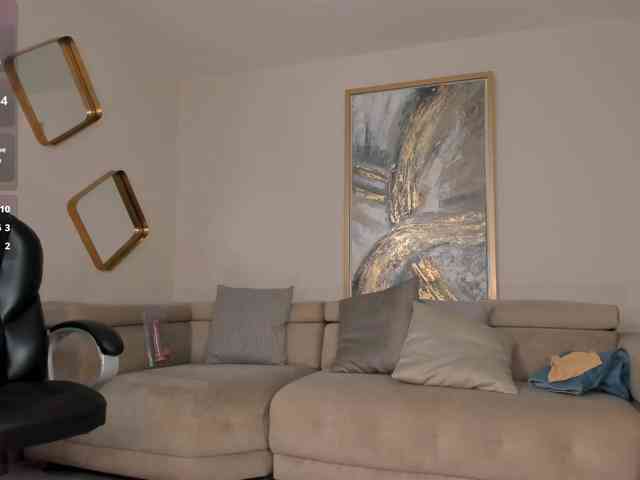 SophieBarnett webcam