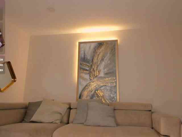 SophieBarnett webcam