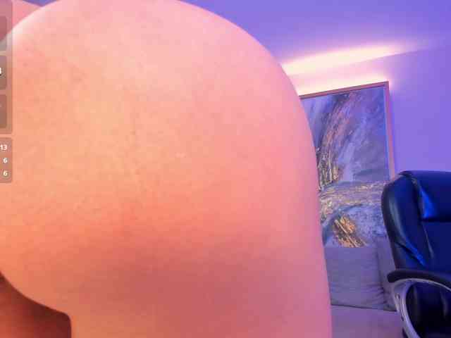 SophieBarnett webcam