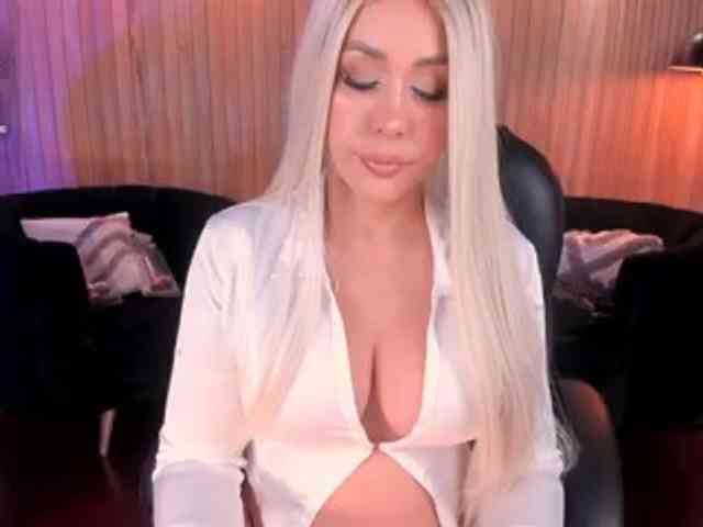 SophieBarnett webcam