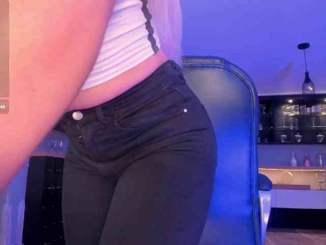 SophieBarnett webcam