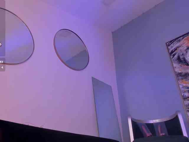 SophieBarnett webcam