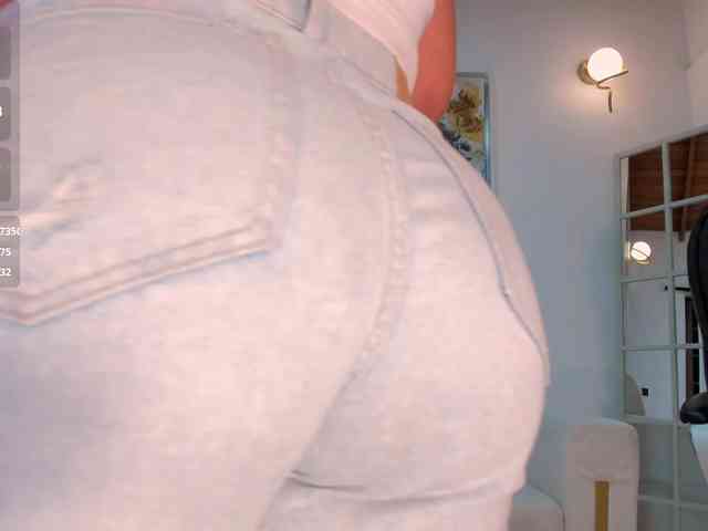 SophieBarnett webcam