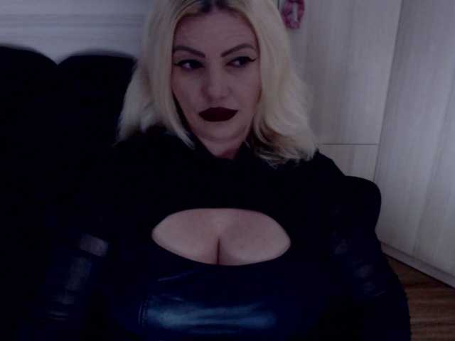 Mistress-Demi