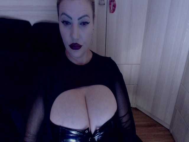 Mistress-Marilyn live cam on BongaCams