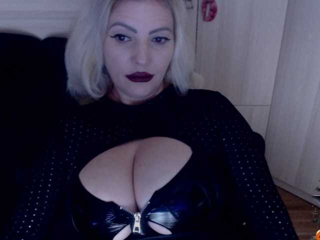Mistress-Demi live cam